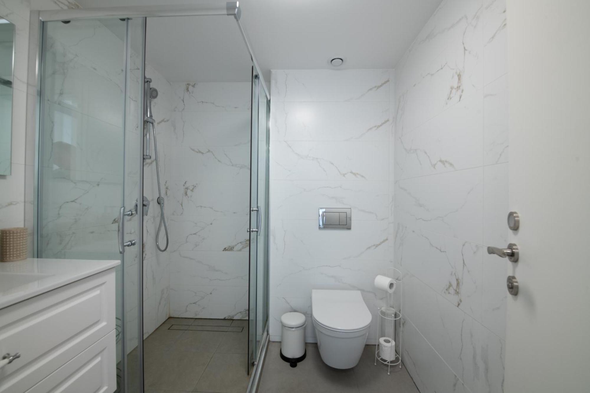Sea Side Dream-amazing Sea View Location In Town דירה אילת