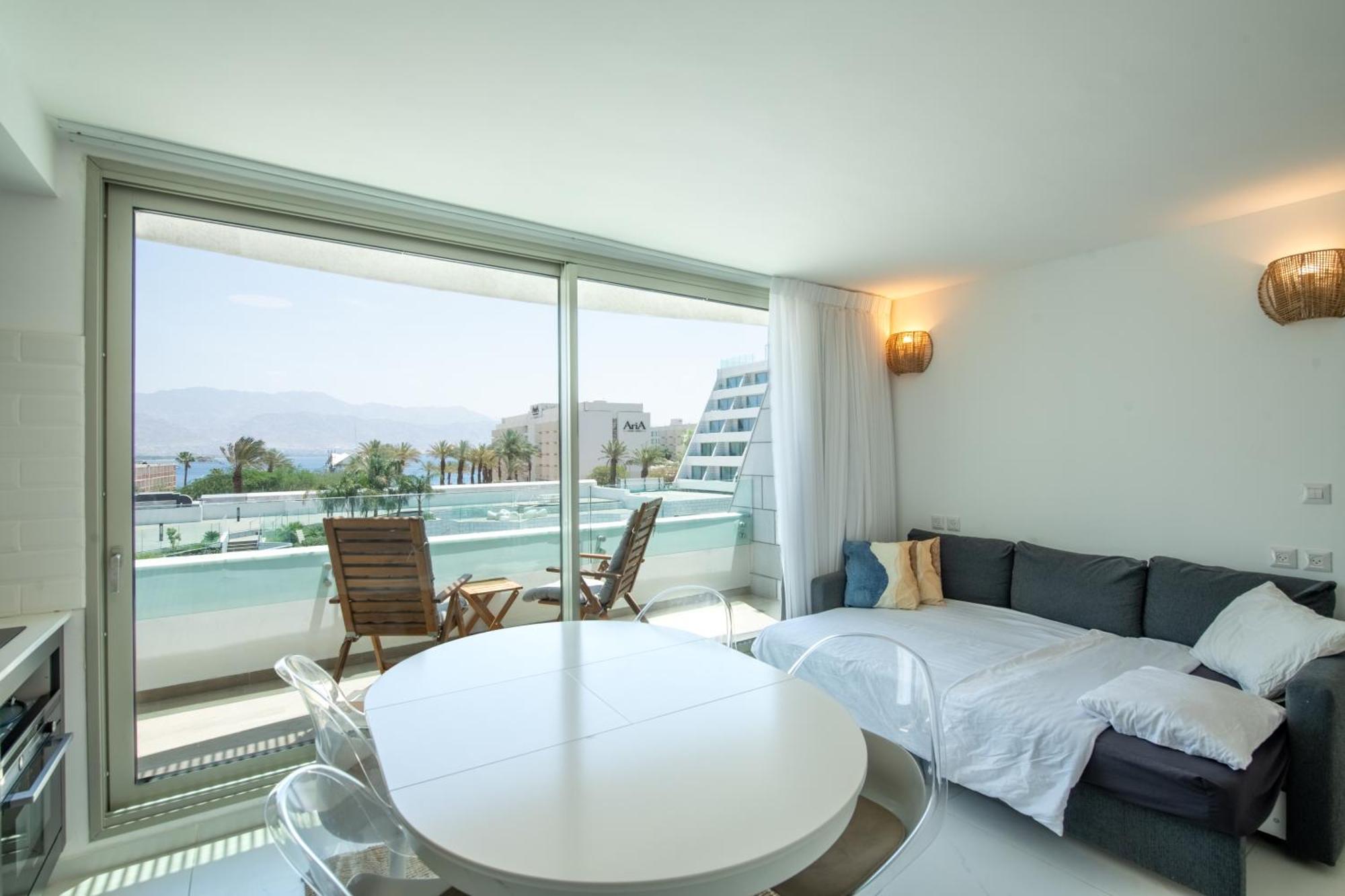 Sea Side Dream-amazing Sea View Location In Town